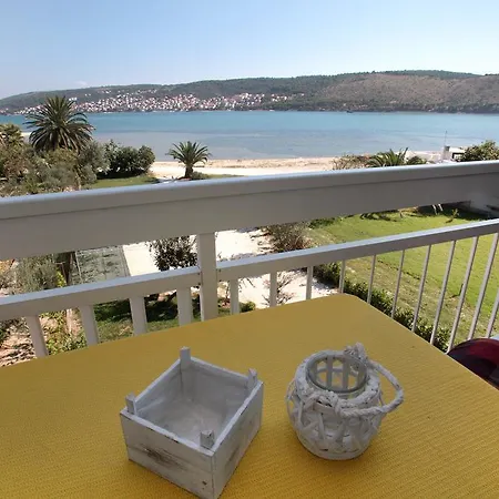 Studio Apartments M&N * Trogir