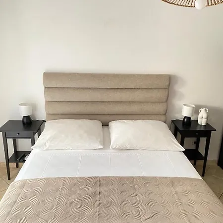 Апартаменты Studio Apartments M&N *